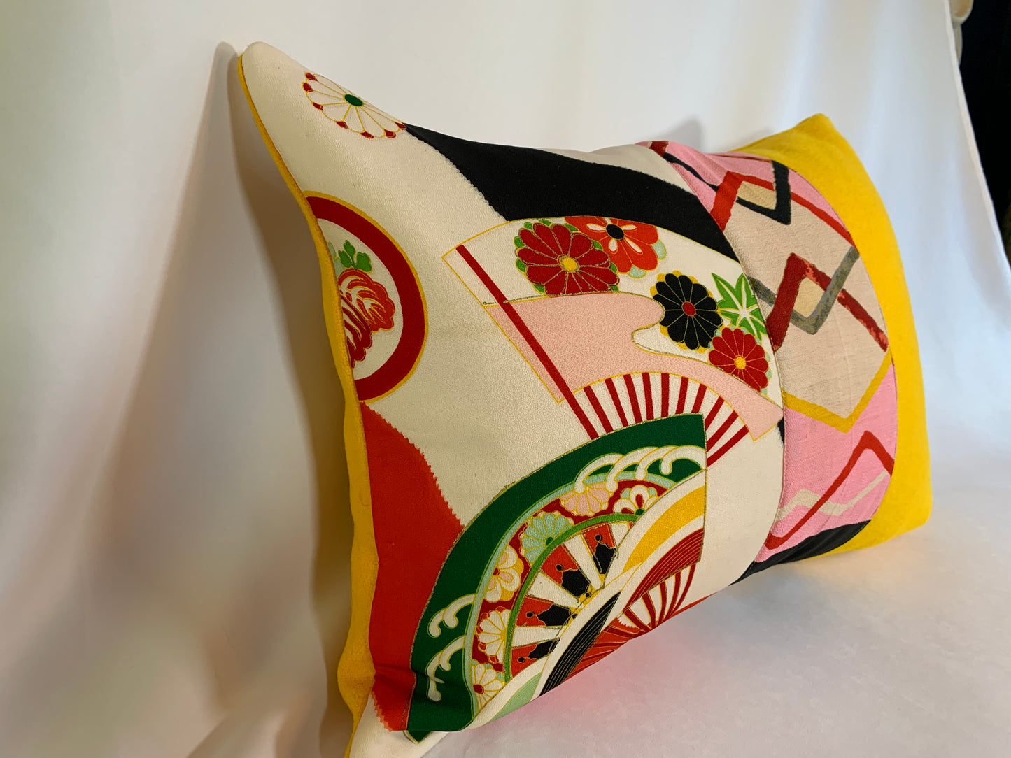 "Iwasaki" Decorative Pillow